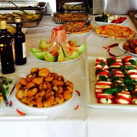 بيت ضيافة Wald Cafe *